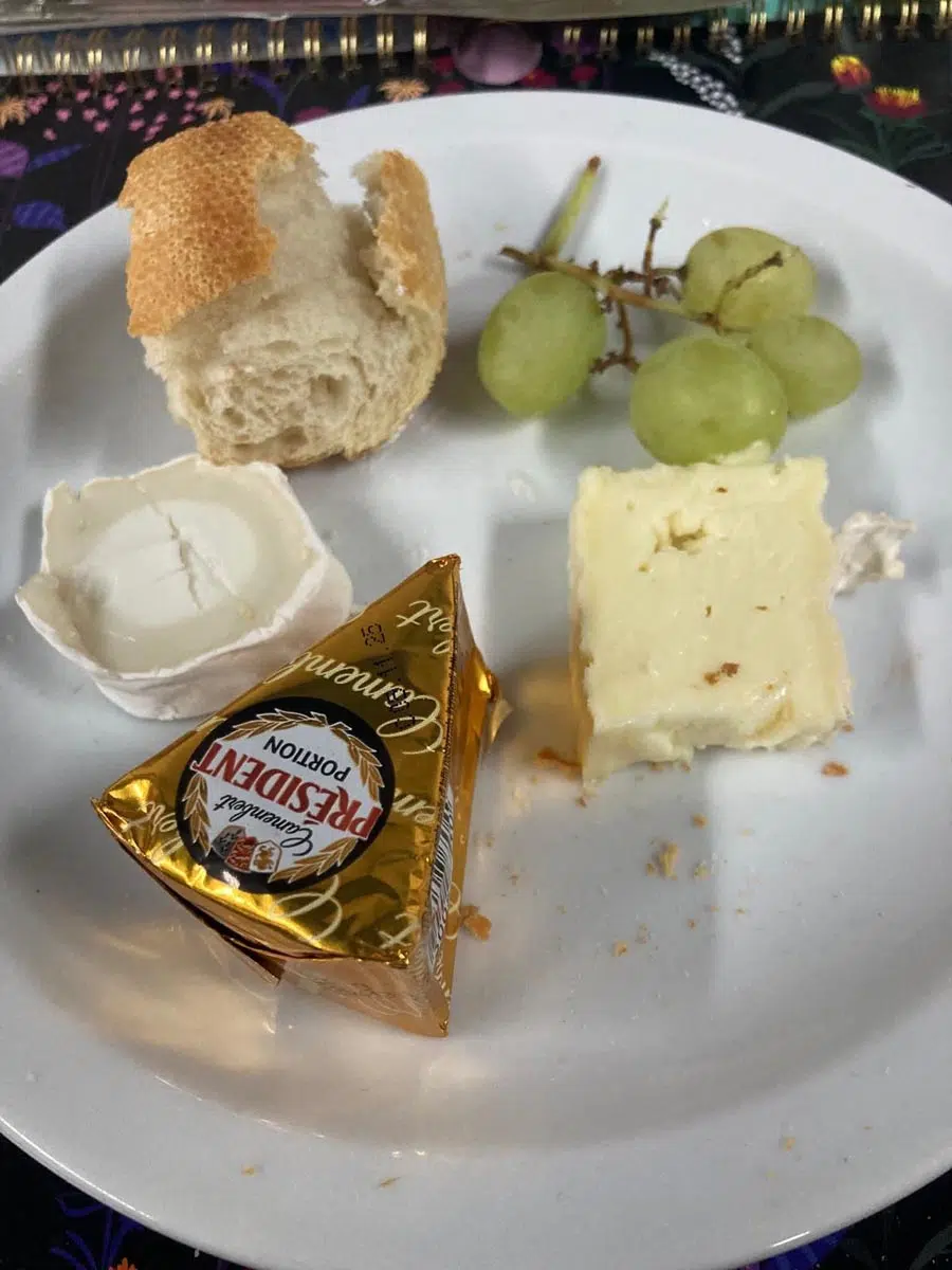 Repas interculturel lors de la JMMR 2025 au Belvédère (Courcelles-Sarty)