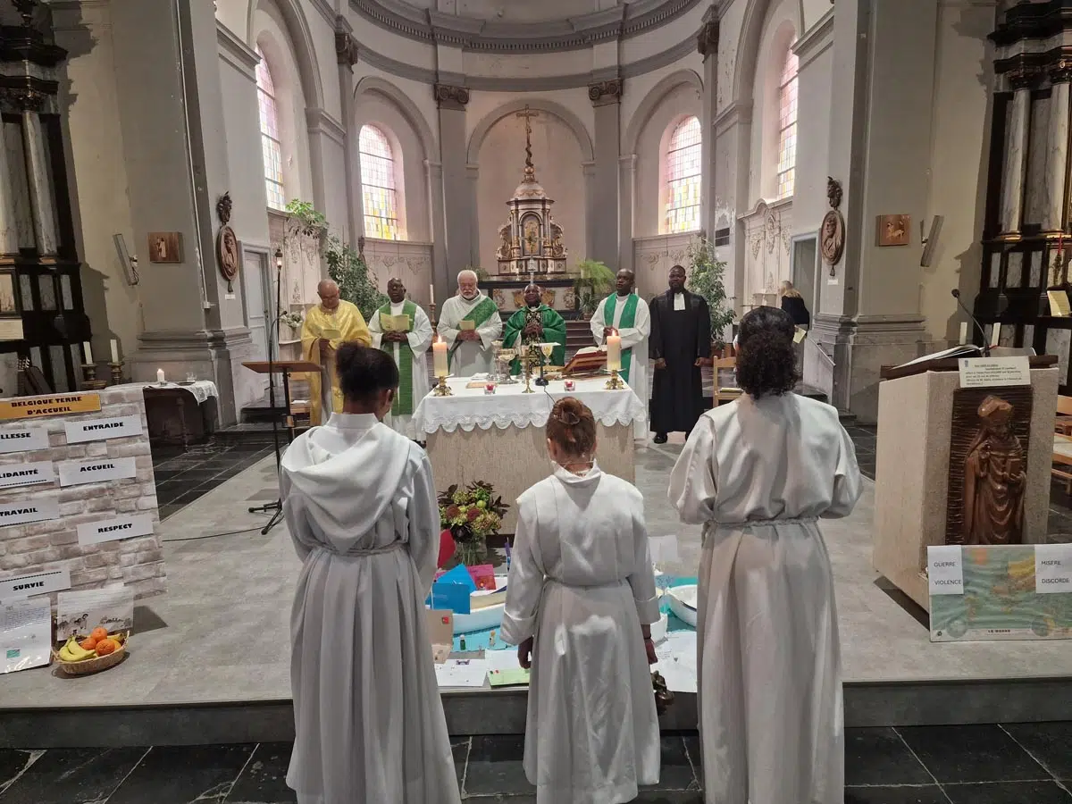 Messe interculturelle lors de la JMMR 2025 en l'église St Lambert de Courcelles-Petit
