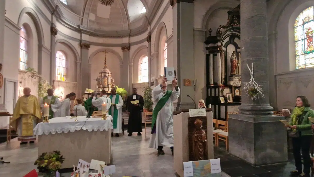 Messe interculturelle lors de la JMMR 2025 en l'église St Lambert de Courcelles-Petit