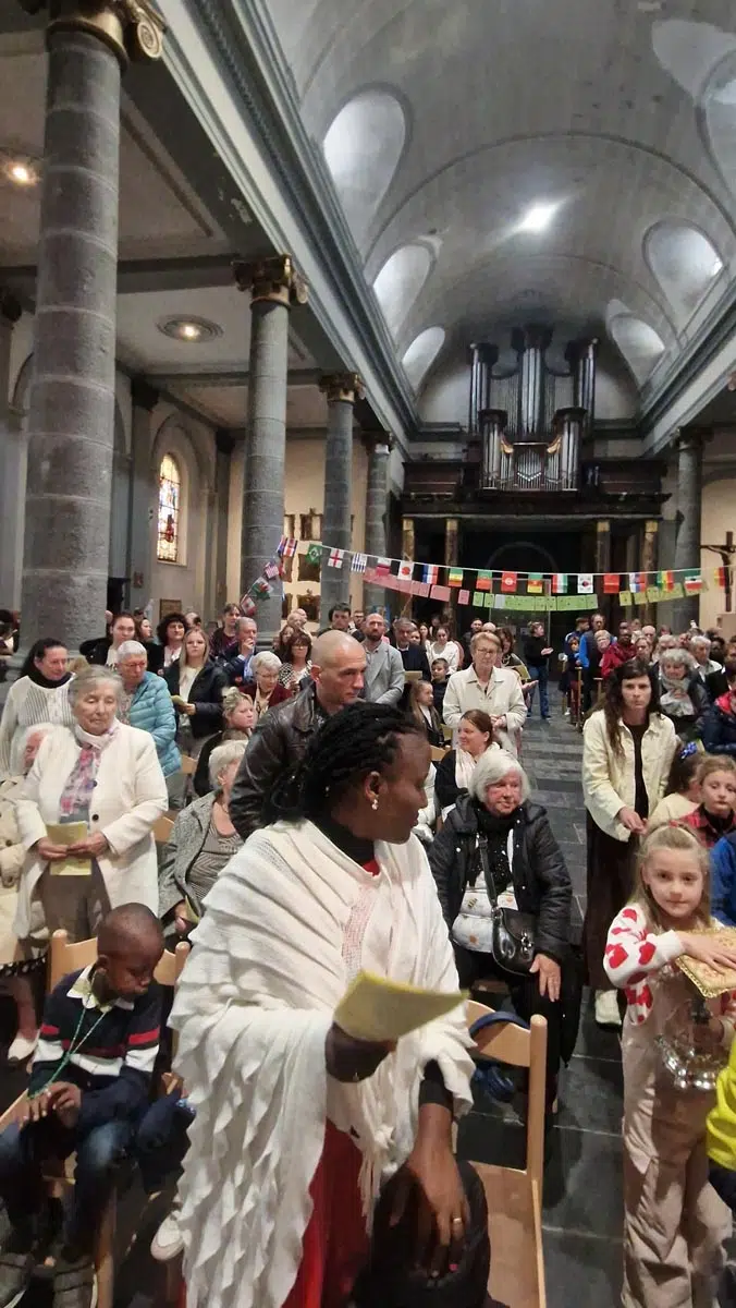 Messe interculturelle lors de la JMMR 2025 en l'église St Lambert de Courcelles-Petit