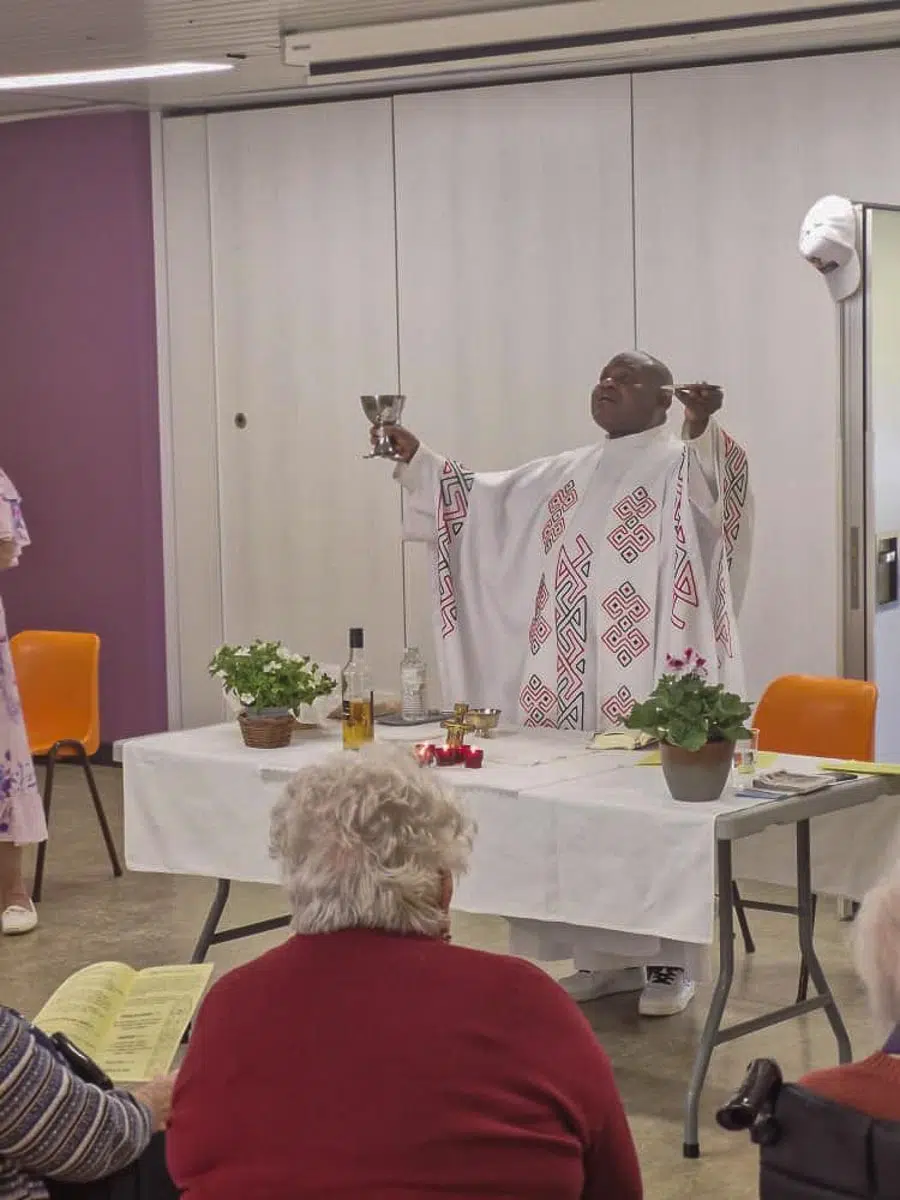 Messe de Pâques dans les homes